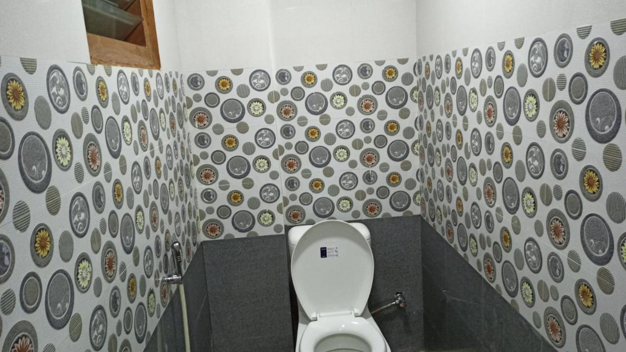 Aarthi Residency Hotel Kāraikkudi Buitenkant foto